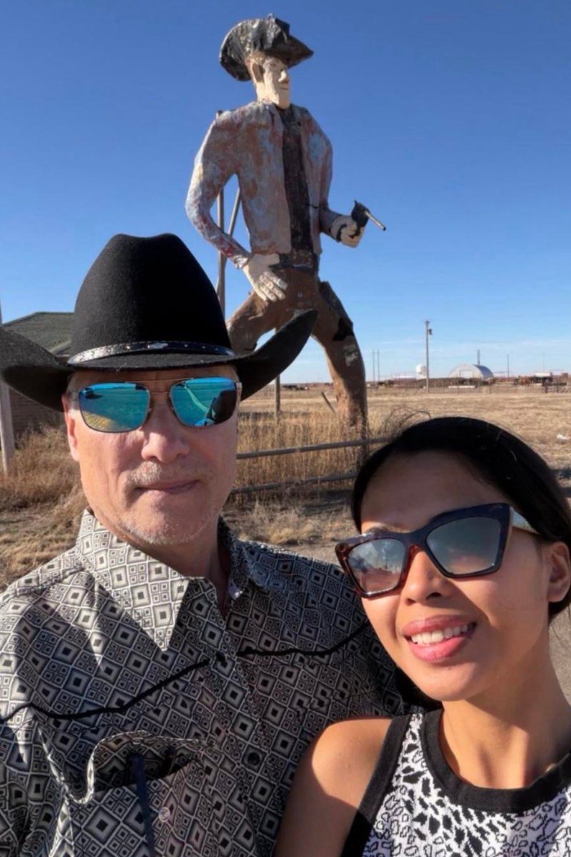 Couple selfie on Route 66
